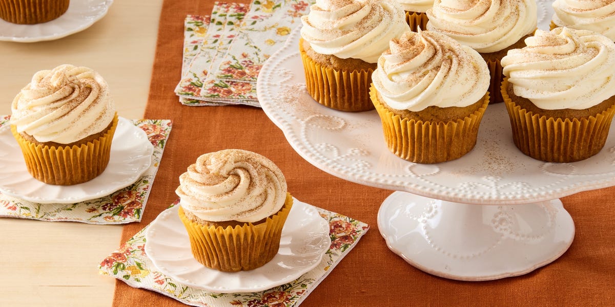 Pumpkin Spice Cupcakes with Cream Cheese Frosting for Fall